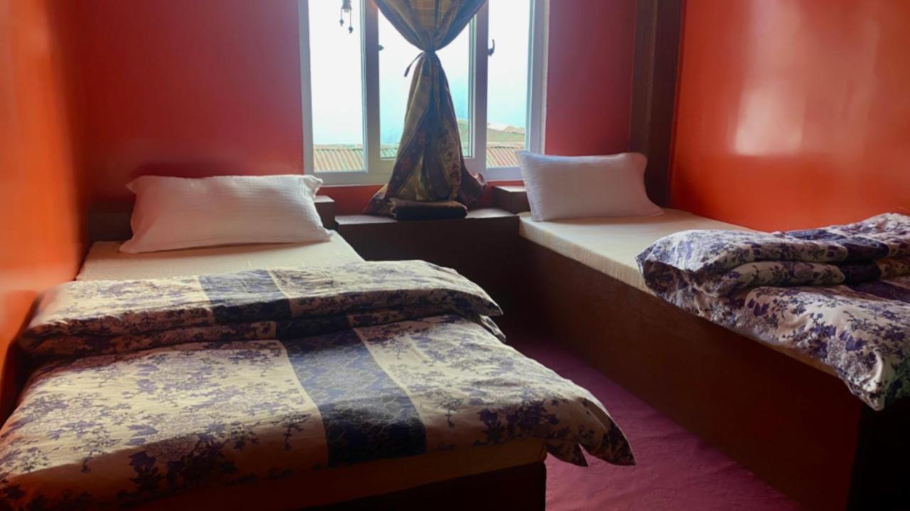 Lama Hotel - Cafe De Himalaya Lukla Exteriör bild