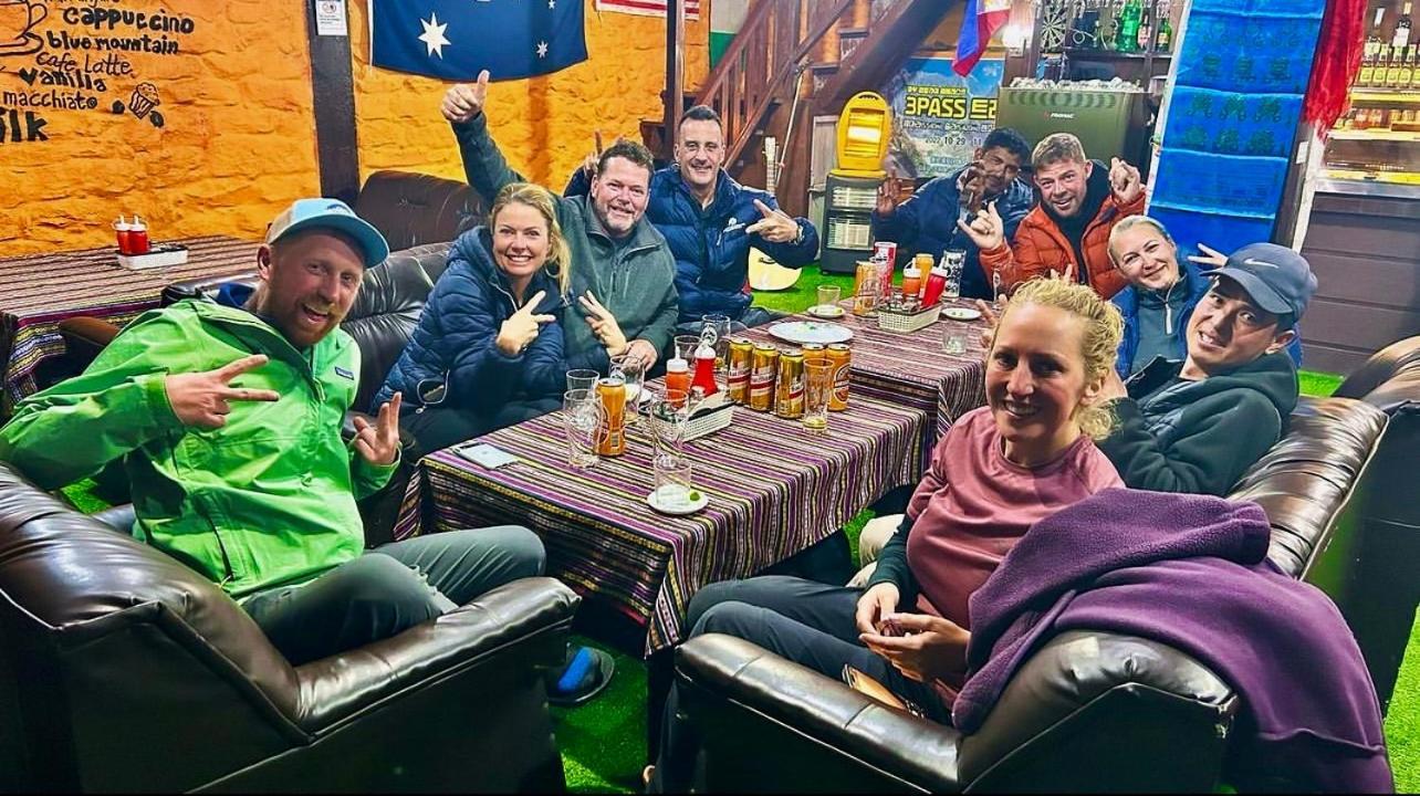 Lama Hotel - Cafe De Himalaya Lukla Exteriör bild