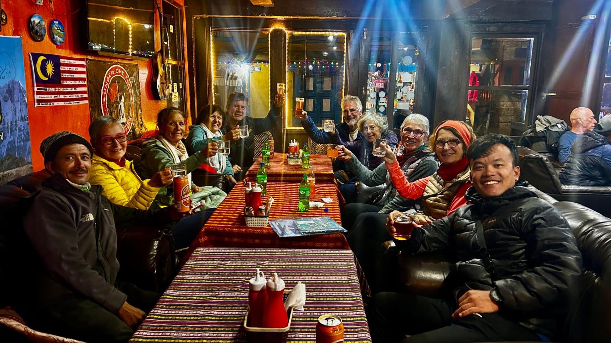 Lama Hotel - Cafe De Himalaya Lukla Exteriör bild
