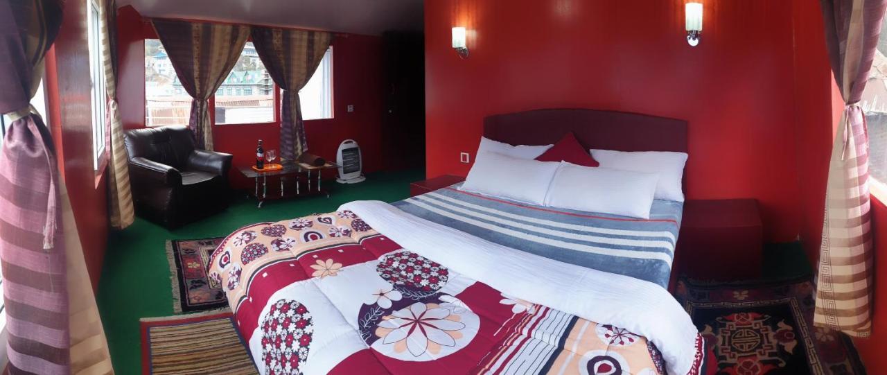 Lama Hotel - Cafe De Himalaya Lukla Exteriör bild