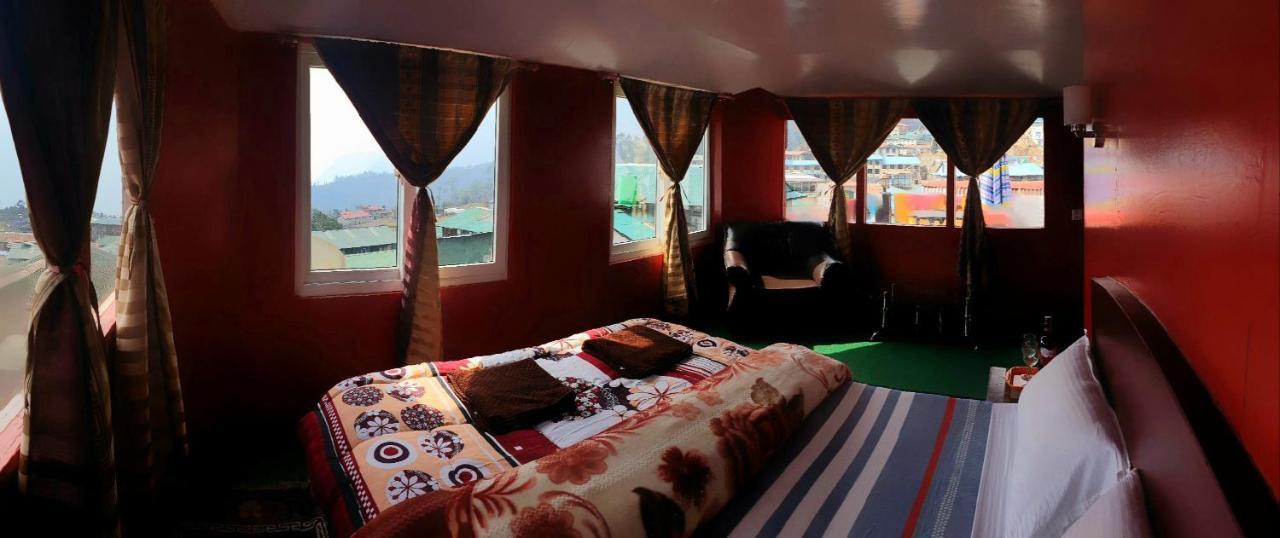 Lama Hotel - Cafe De Himalaya Lukla Exteriör bild